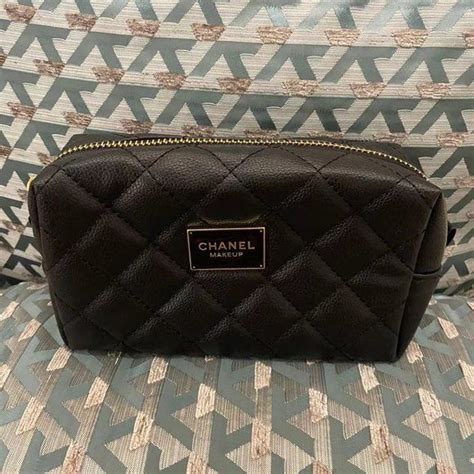 chanel small cosmetic pouch